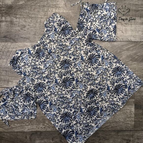 H&M Cold Shoulder Floral Top Size XS - Picture 5 of 5